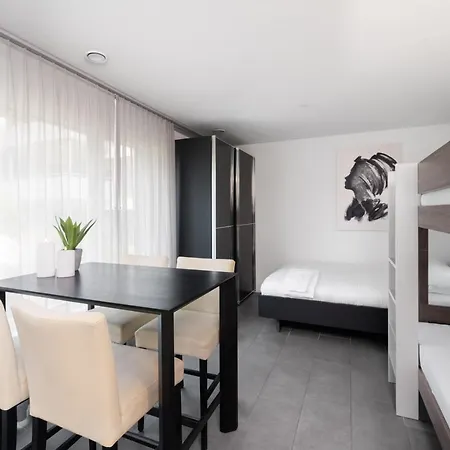 Rafael Apartmanhotel 3*